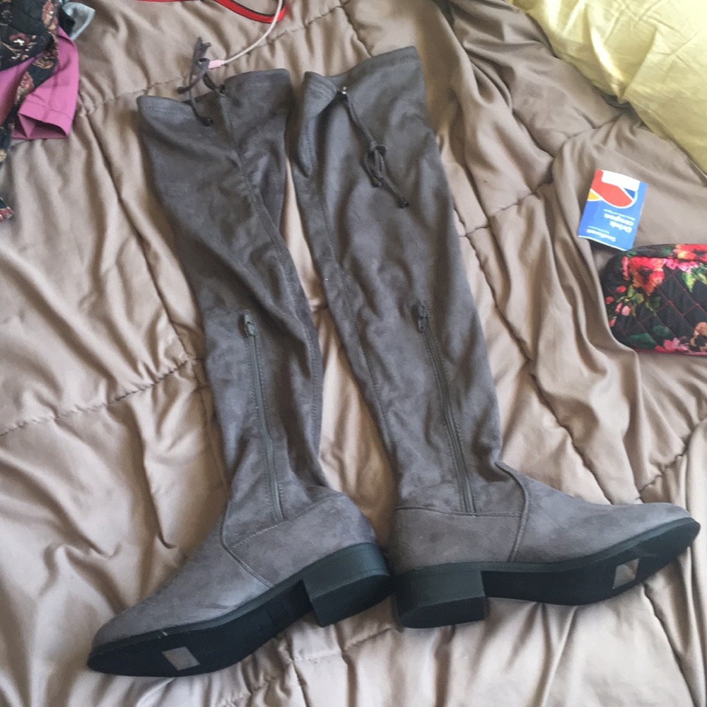Tall boots size 9